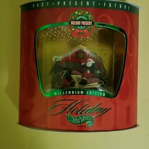 Hot Wheels Millennium Christmas Santa
